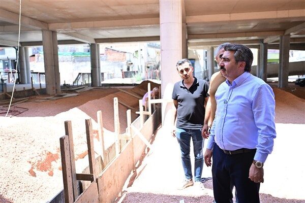 Belediyeden yapılan açıklamaya göre, 4 bin 500 metrekare taban alanı