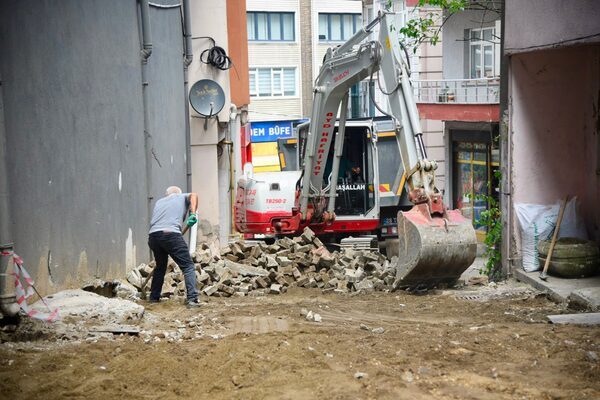 Giresun Belediyesi, kent genelinde ulaşım altyapısını daha güvenli, konforlu ve