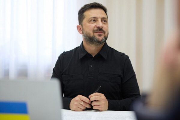 Ukrayna Devlet Başkanı Volodimir Zelenski, Rusya’nın Kiev bölgesine düzenlediği füze
