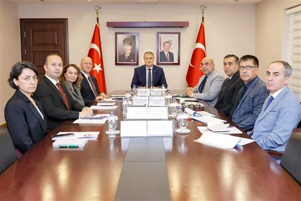 Adana Valisi Mustafa Yavuz başkanlığında, İl Milli Eğitim Müdürlüğü ile