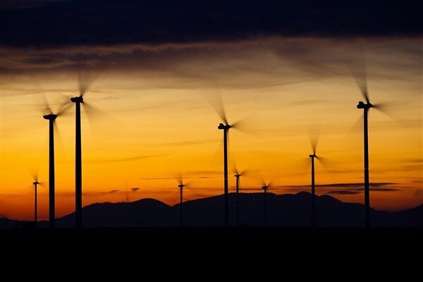 Kamuyu Aydınlatma Platformuna (KAP) gönderilen açıklamaya göre, Aksa Yenilenebilir Enerji