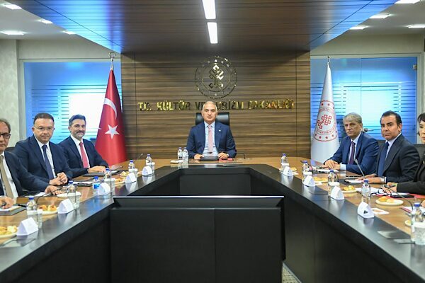 Kültür ve Turizm Bakanı Ersoy, Hizmet İhracatçıları Birliği Yönetim Kurulu