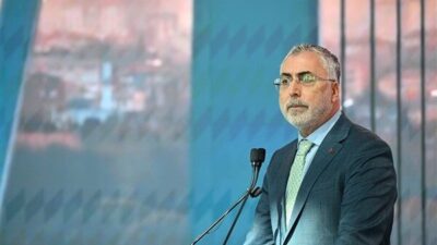 Çalışma ve Sosyal Güvenlik Bakanı Vedat Işıkhan, kanserle mücadele eden