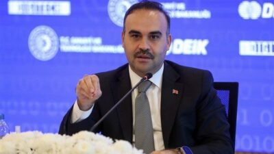 Sanayi ve Teknoloji Bakanı Mehmet Fatih Kacır, IONIQ 3 Seri