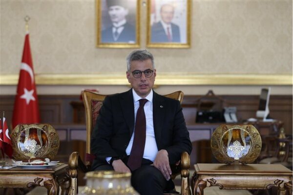 Sağlık Bakanı Kemal Memişoğlu, anne sütünün bebeklerin sağlıklı gelişimindeki önemine