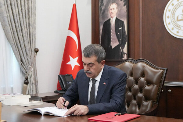 Milli Eğitim Bakanı Yusuf Tekin, Şırnak temasları kapsamında Şırnak Belediyesi’ni