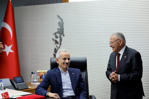 Ulaştırma ve Altyapı Bakanı Abdulkadir Uraloğlu, Kayseri Büyükşehir Belediye Başkanı