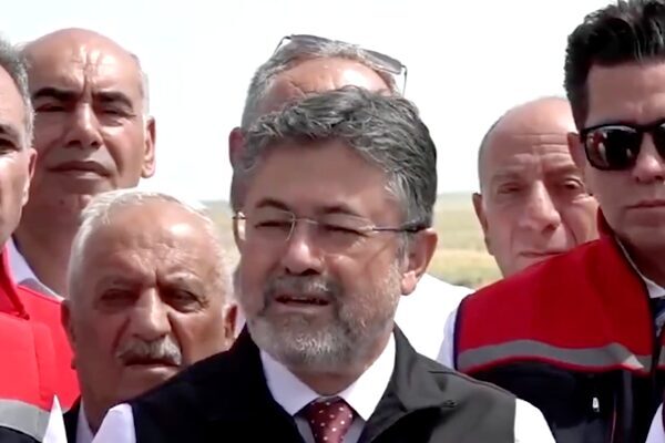 Tarım ve Orman Bakanı Yumaklı, Kars’ta düzenlenen Büyükbaş Hayvan Güvenli