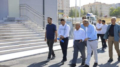 Kayseri Büyükşehir Belediye Başkanı Dr. Memduh Büyükkılıç, Gökkent Mahallesi’nde hayırsever