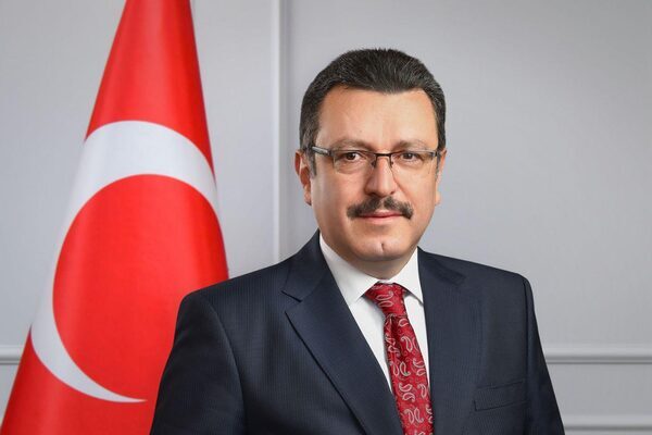 Trabzon Büyükşehir Belediye Başkanı Ahmet Metin Genç, 30 Ağustos Zafer