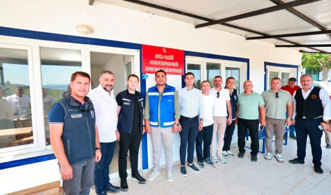 Bodrum Belediye Başkanı Tamer Mandalinci, saha ziyaretleri kapsamında Karaova bölgesindeki Kemer