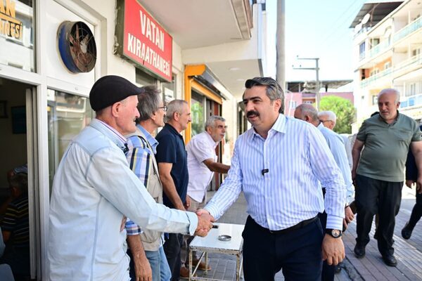Yıldırım Belediye Başkanı Oktay Yılmaz, mahalle ziyaretleri kapsamında Zümrütevler Mahallesi’ndeki