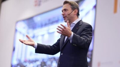Enerji ve Tabii Kaynaklar Bakanı Alparslan Bayraktar, Demokrasi ve Özgürlükler
