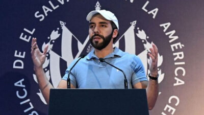 El Salvador Devlet Başkanı Nayib Bukele, depremden etkilenen Kolombiya’ya 100