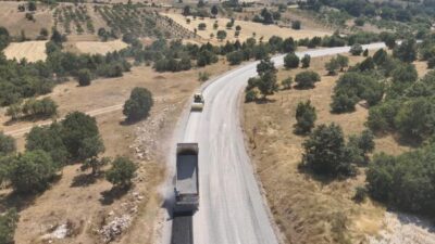 Bursa Büyükşehir Belediyesi, 17 ilçede sürdürdüğü ulaşım çalışmaları kapsamında Harmancık
