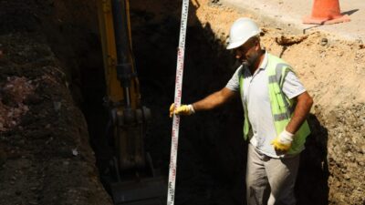 Bursa Büyükşehir Belediyesi, Yıldırım ilçesi Yavuzselim Mahallesi’nde altyapı hatlarını yenilemek