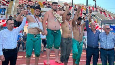 Bursa Büyükşehir Belediyespor Kulübü güreşçileri, Hatay ve Kastamonu’da düzenlenen Türkiye