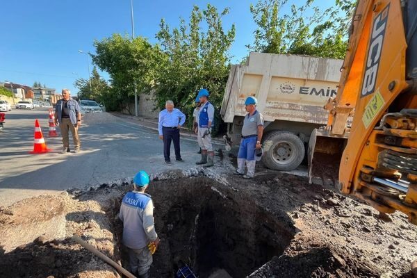 Kayseri Büyükşehir Belediye Başkanı Memduh Büyükkılıç’ın Şehit Komandolar Caddesi’nde devam