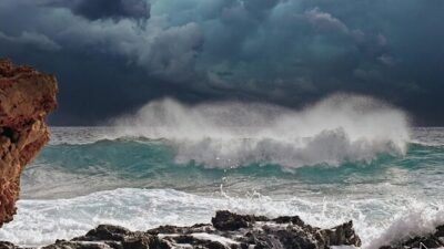 Meteoroloji Genel Müdürlüğü, Çanakkale, Balıkesir, İzmir ve Manisa için kuvvetli rüzgar