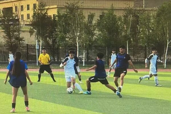 Pasifik Okyanusu’nun iki yakasından genç futbolcular, dün Xinjiang Uygur Özerk
