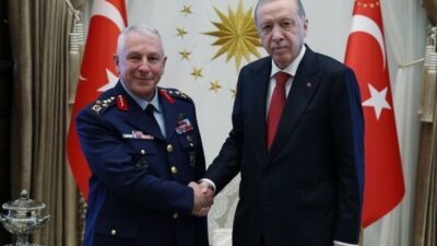 Cumhurbaşkanı Recep Tayyip Erdoğan, emekliye sevk edilen Hava Kuvvetleri Komutanı