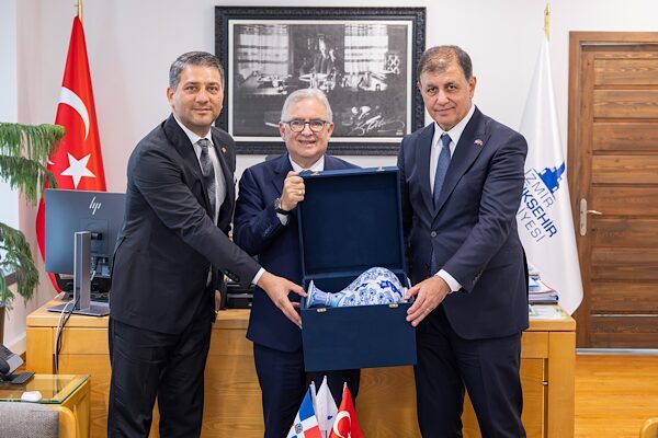 Dominik Cumhuriyeti’nin Ankara Büyükelçisi Elvis Antonio Alam Lora ve beraberindeki