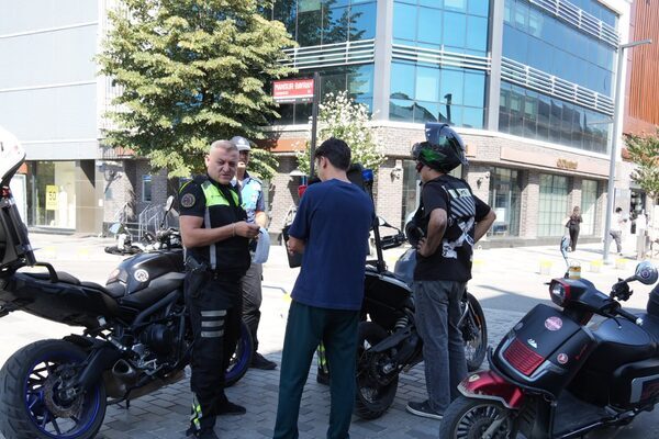 Düzce Belediyesi Zabıta Müdürlüğü ekipleri ile Düzce İl Emniyet Müdürlüğü