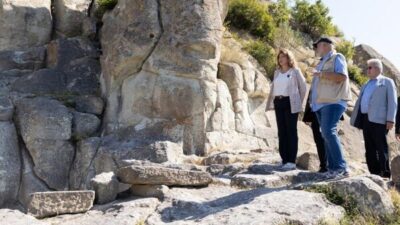 ‘Yotova: Perperikon’un hikâyesi dünyaya daha güçlü anlatılmalı’ başlıklı haberimizin özet