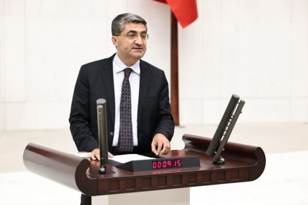 DEVA Partisi Genel Başkan Yardımcısı ve Mersin Milletvekili Mehmet Emin