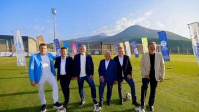 Kayseri Büyükşehir Belediye Başkanı Memduh Büyükkılıç, Kayserispor Başkanı Ali Çamlı,