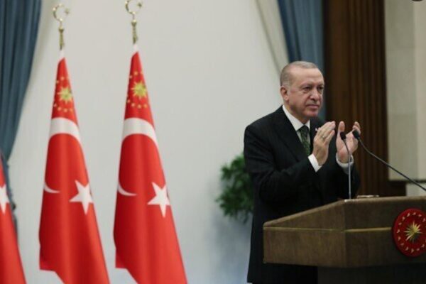 Cumhurbaşkanı Erdoğan, Mevlid Kandili dolayısıyla sosyal medya hesabından mesaj paylaştı. Erdoğan,
