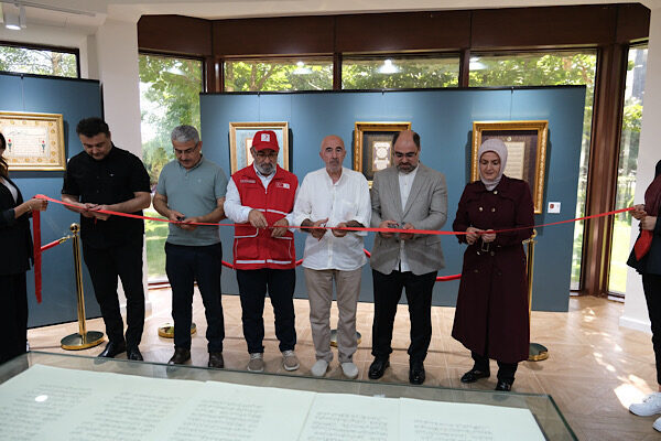 Esenyurt Sanat Merkezi’nin ikinci sergisi olan Hakan Arslan’ın “Sarir-i Hame