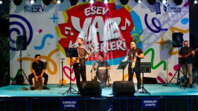 Esenler Belediyesi tarafından düzenlenen ESEV Yaz Konserleri, yaz boyunca farklı