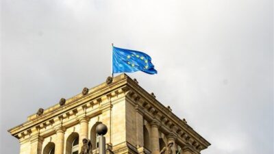 Avrupa Parlamentosu tarafından paylaşılan son Eurobarometer anketinin sonuçları, Avrupalıların önemli