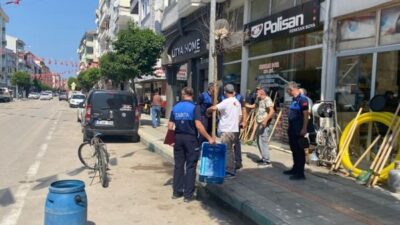 Gemlik Belediyesinden yapılan açıklamada, Zabıta Müdürlüğü ekiplerinin vatandaşların güvenli, düzenli