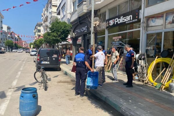 Gemlik Belediyesinden yapılan açıklamada, Zabıta Müdürlüğü ekiplerinin vatandaşların güvenli, düzenli