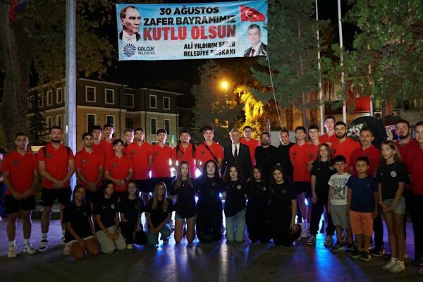 30 Ağustos Zafer Bayramı’nın 104’üncü yıl dönümü Gölcük’te düzenlenen tören