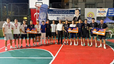 Gölcük Belediyesi tarafından Değirmendere Yüzbaşılar Sahili’nde düzenlenen Sokak Basketbolu Turnuvası,