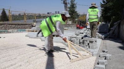 Haliliye Belediyesi Fen İşleri Müdürlüğü ekipleri, ulaşım konforunu artırmak ve