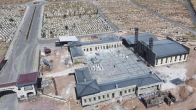 Niğde Belediyesi tarafından Hıdırlık Mezarlığı içerisinde yapımı sürdürülen Hıdırlık Külliyesi projesinde