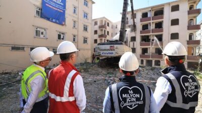 İstanbul Büyükşehir Belediyesi’nin (İBB) deprem seferberliği kapsamında Avcılar’da riskli yapı