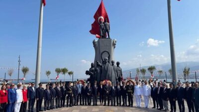 30 Ağustos Zafer Bayramı’nın 104. yıl dönümü dolayısıyla İskenderun’da resmi