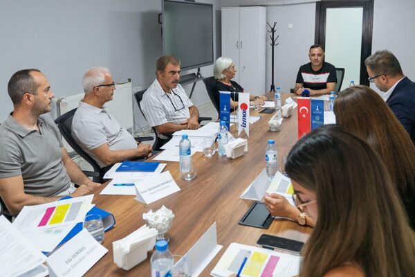 İzmir Büyükşehir Belediyesi, işe alım süreçlerinde şeffaflık ve liyakat ilkesini