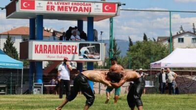 Karamürsel’de bu yıl 42’ncisi düzenlenen Karamürsel Altınkemer Yağlı Pehlivan Güreşleri,