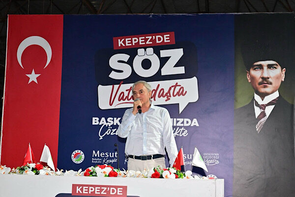 Kepez Belediye Başkanı Mesut Kocagöz’ün vatandaşların istek ve taleplerini yerinde