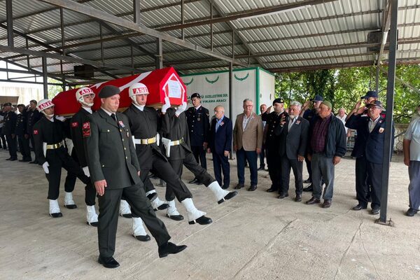 Kocaeli Valiliği, Kıbrıs Gazisi Remzi Kar’ın hayatını kaybetmesinin ardından Kandıra