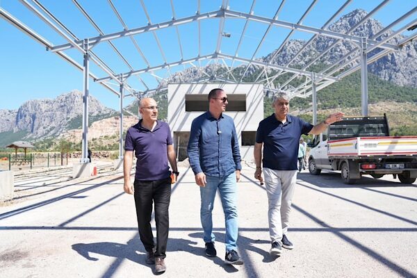 Konyaaltı Belediyesi, Hacısekililer Mahallesi’nde yer alan sosyal etkinlik alanı projesinin