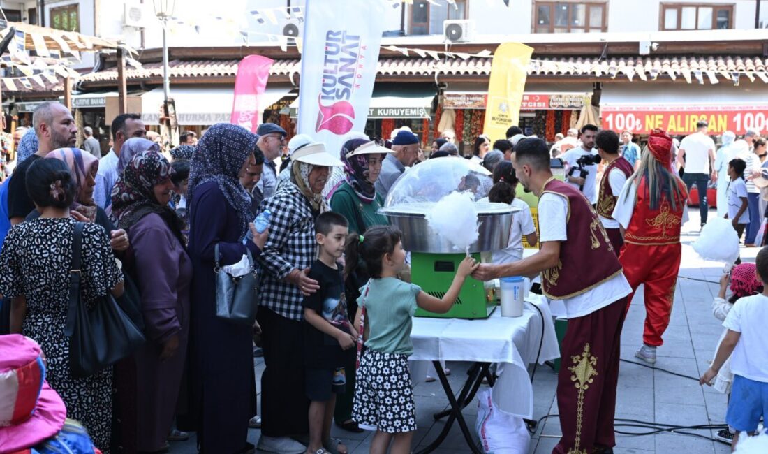 Konya Büyükşehir Belediyesi tarafından bu yıl beşincisi düzenlenen “Tarihi Çarşılar Alışveriş