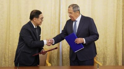 Rusya Dışişleri Bakanı Sergey Lavrov ile Tayland Başbakan Yardımcısı ve