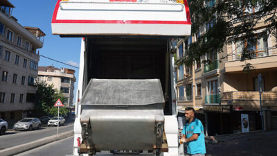 Maltepe Belediyesi, ilçe genelinde yürüttüğü planlı temizlik çalışmaları kapsamında Aydınevler